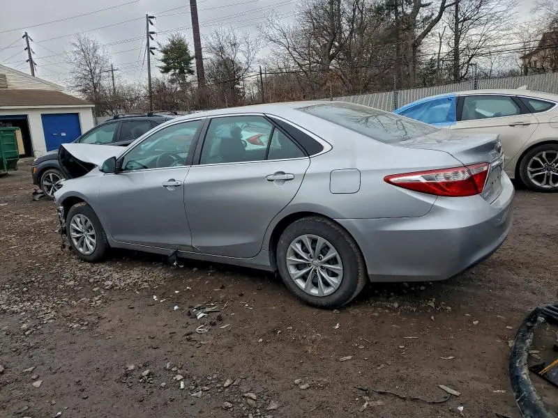 2016 TOYOTA CAMRY LE  