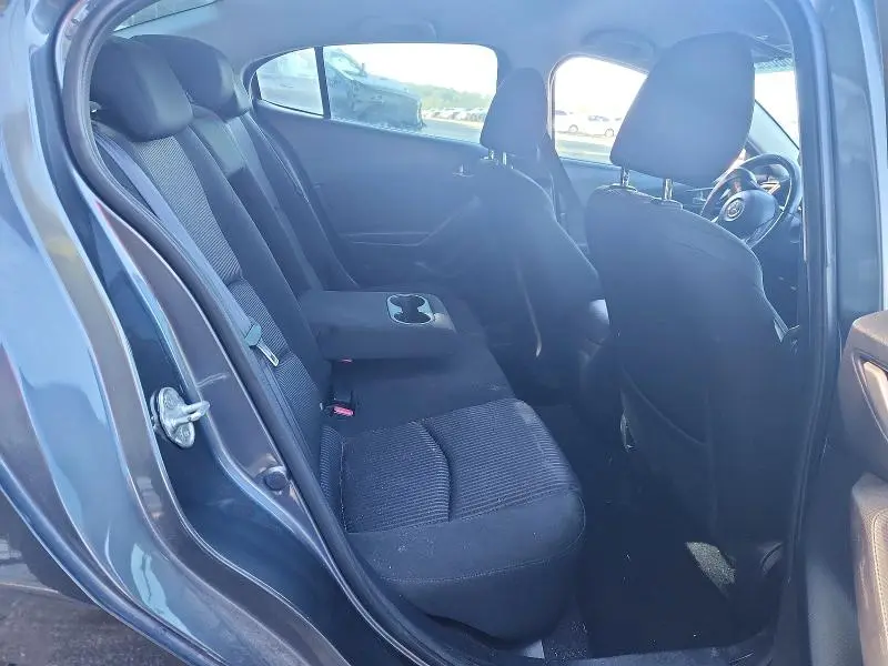 2015 MAZDA 3 TOURING  
