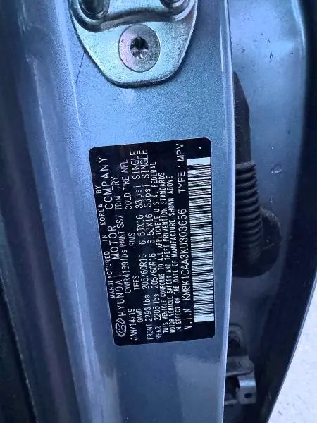 2019 HYUNDAI KONA SE  