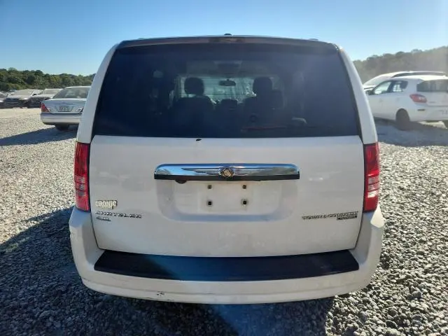 2010 CHRYSLER TOWN & COUNTRY TOURING PLUS  