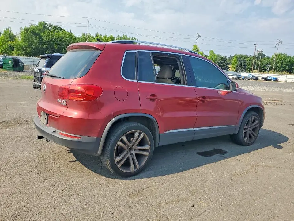 2013 VOLKSWAGEN TIGUAN S  