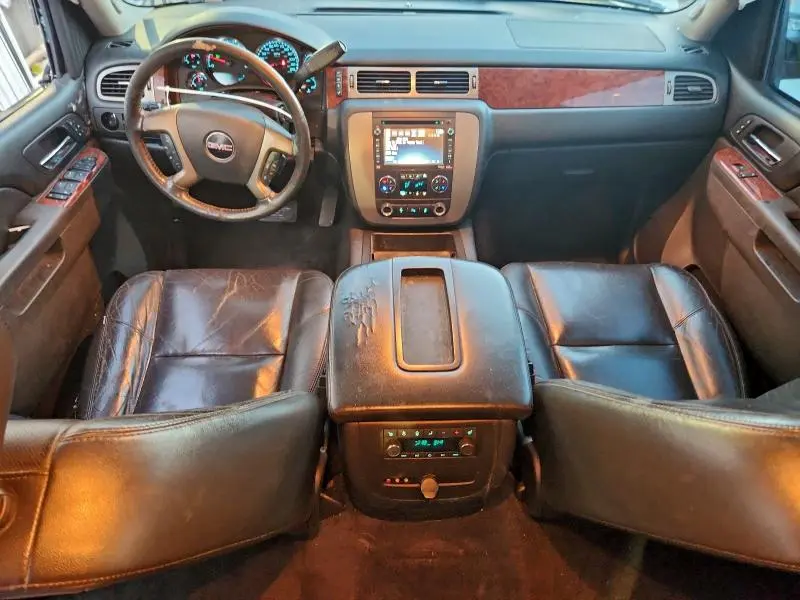 2012 GMC YUKON XL C1500 SLT  