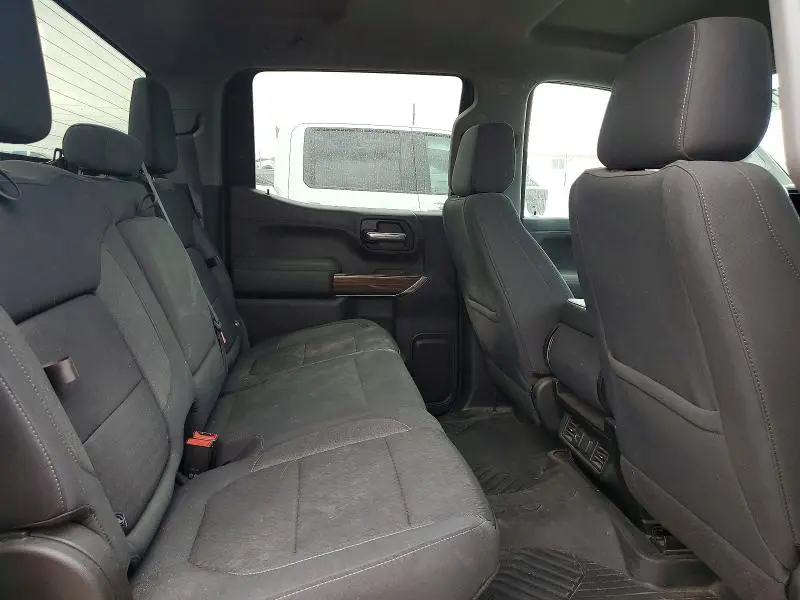 2021 CHEVROLET SILVERADO K1500 RST  