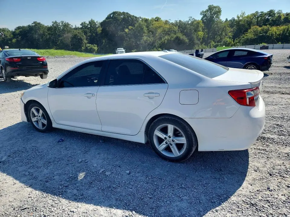 2012 TOYOTA CAMRY SE  