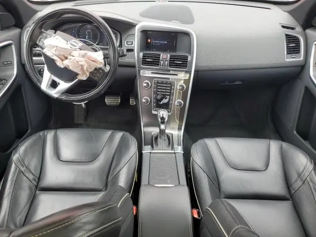 2015 VOLVO XC60 T6 R-DESIGN PLATINUM  