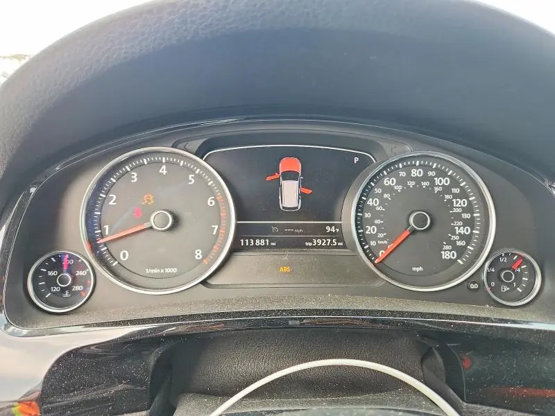 2014 VOLKSWAGEN TOUAREG V6  