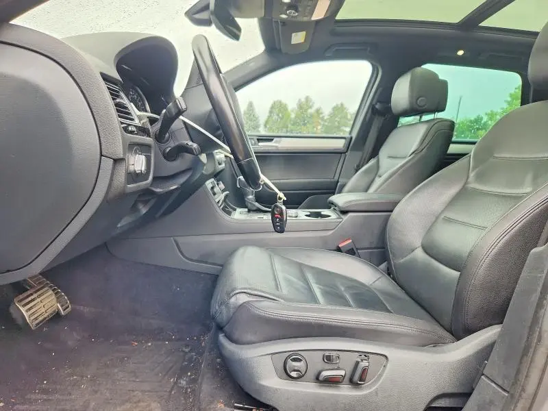2017 VOLKSWAGEN TOUAREG WOLFSBURG  
