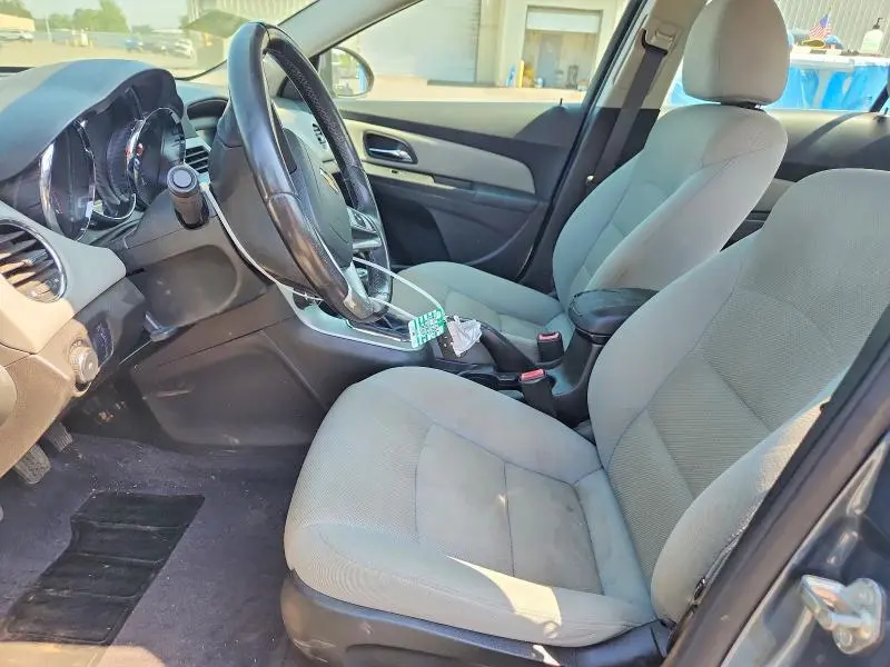2012 CHEVROLET CRUZE LT  