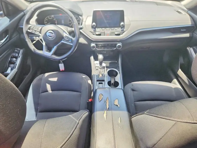 2021 NISSAN ALTIMA SV  
