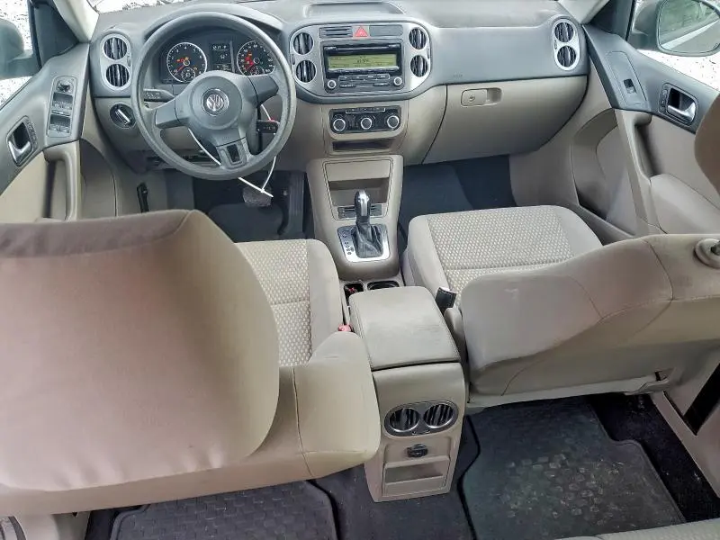 2011 VOLKSWAGEN TIGUAN S  