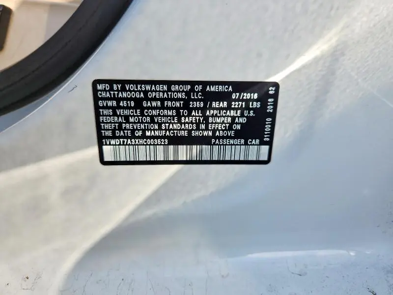 2017 VOLKSWAGEN PASSAT R-LINE  