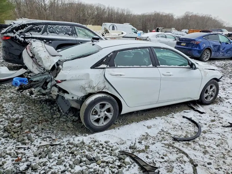 2021 HYUNDAI ELANTRA SE  