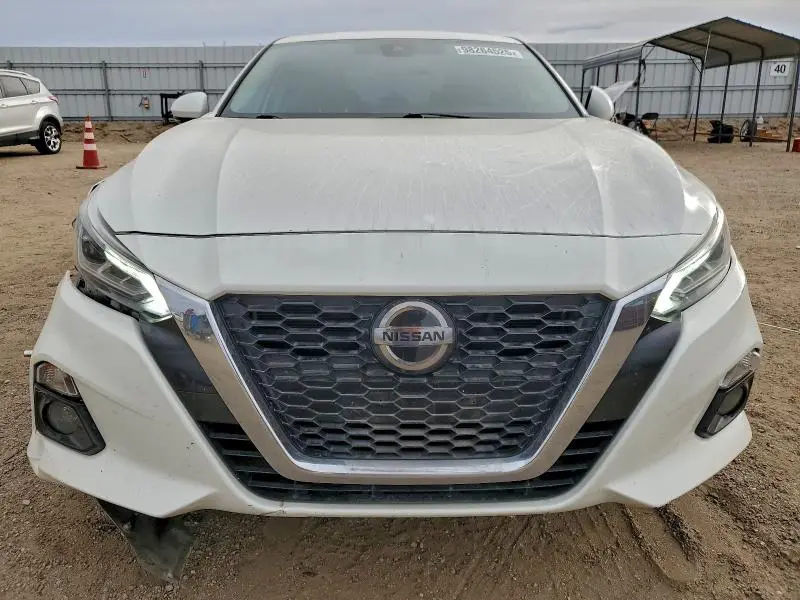 2019 NISSAN ALTIMA SV  