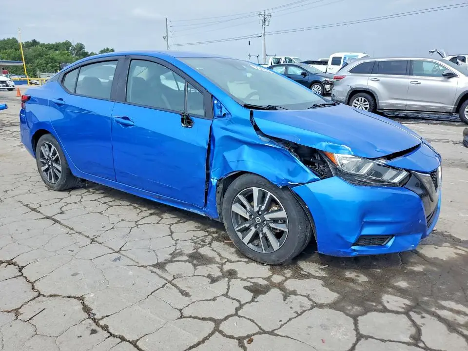 2020 NISSAN VERSA SV  