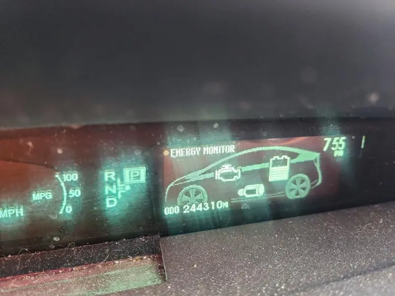 2010 TOYOTA PRIUS III  