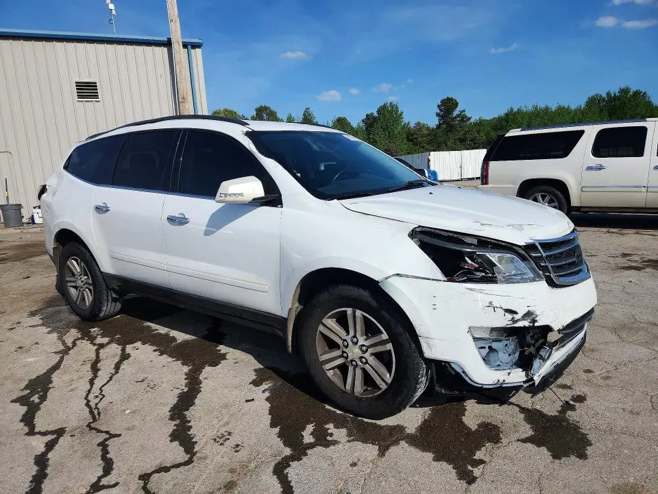 2016 CHEVROLET TRAVERSE LT  