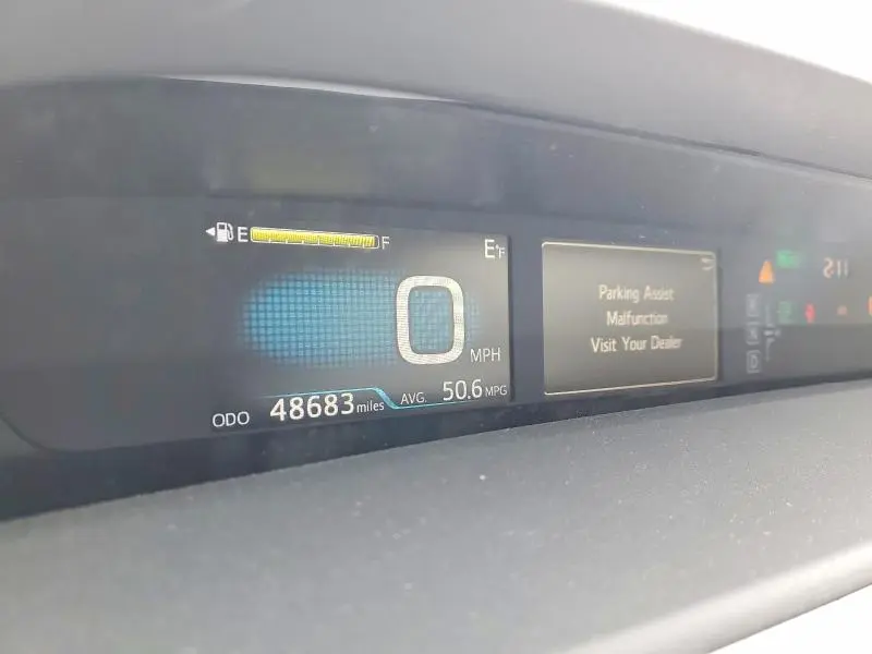 2018 TOYOTA PRIUS THREE  