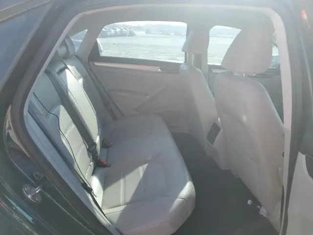 2019 VOLKSWAGEN PASSAT WOLFSBURG  