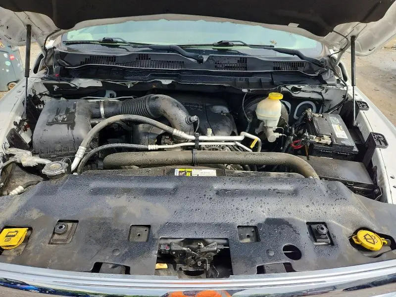 2017 RAM 1500 SLT  