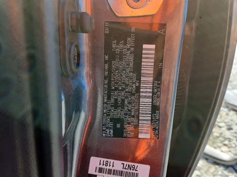 2011 TOYOTA SEQUOIA PLATINUM  