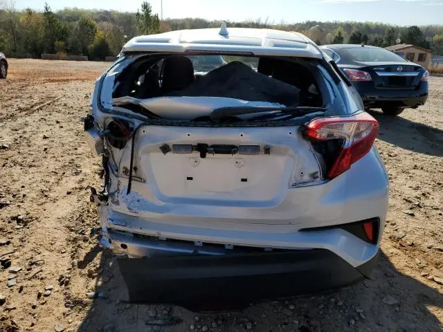 2019 TOYOTA C-HR XLE  