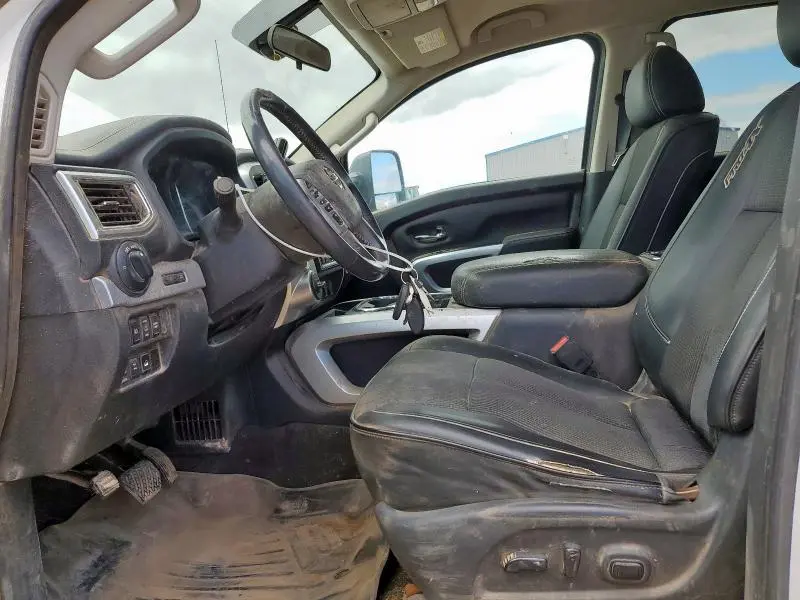 2018 NISSAN TITAN SV  
