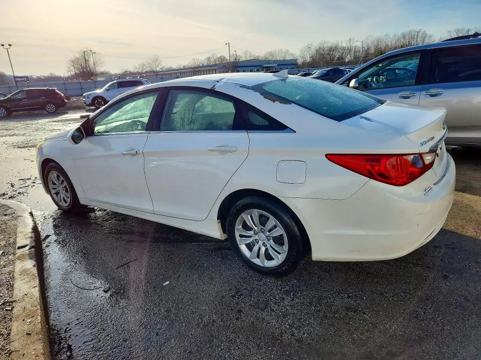 2013 HYUNDAI SONATA GLS  