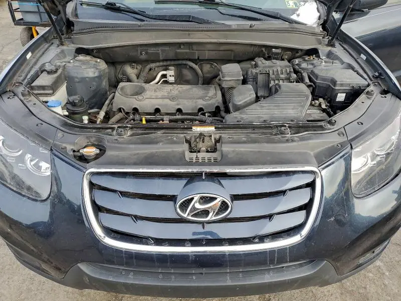 2011 HYUNDAI SANTA FE GLS  