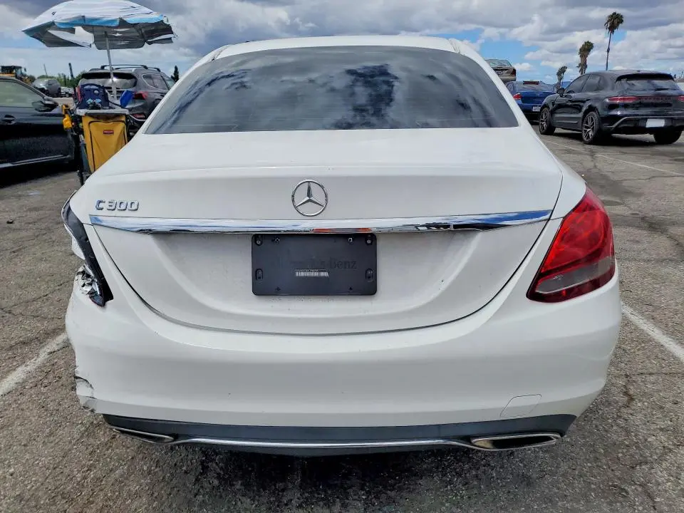 2017 MERCEDES-BENZ C 300  