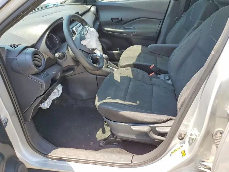 2018 NISSAN KICKS S  