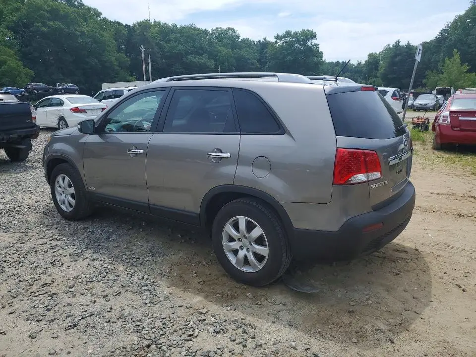 2013 KIA SORENTO LX  