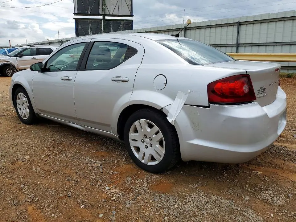 2012 DODGE AVENGER SE  
