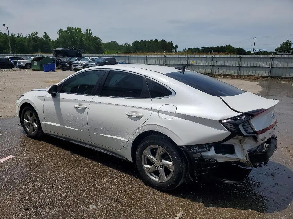 2021 HYUNDAI SONATA SE  