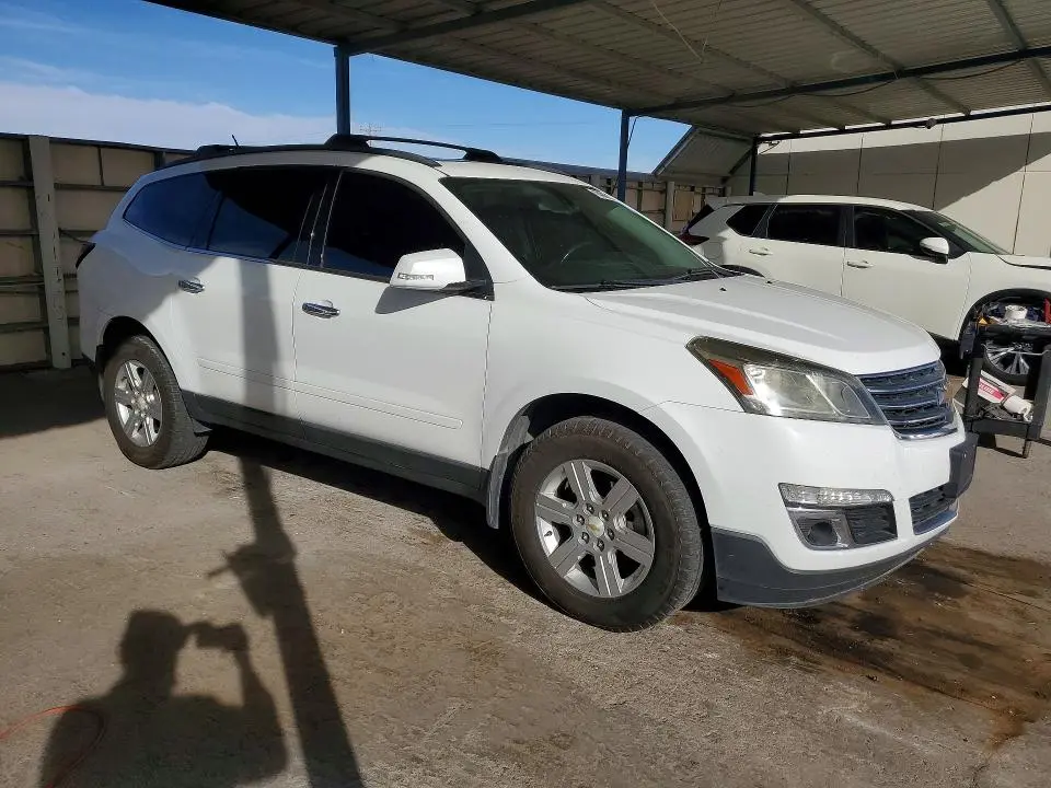 2016 CHEVROLET TRAVERSE LT  