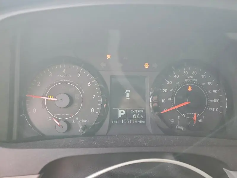 2015 TOYOTA SIENNA LE  