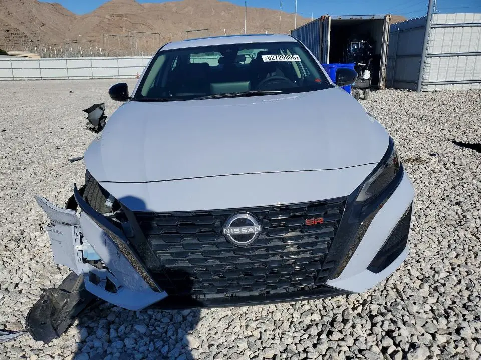 2025 NISSAN ALTIMA SR  
