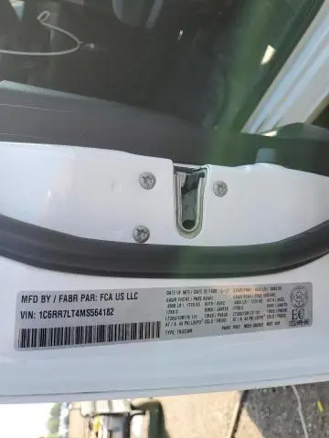 2021 RAM 1500 CLASSIC SLT  