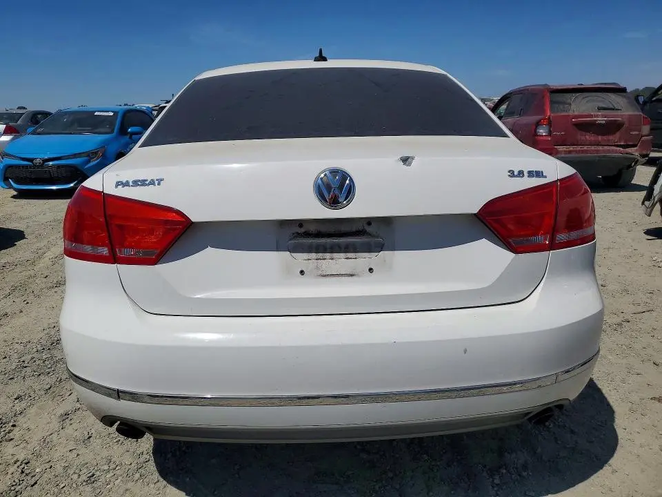 2012 VOLKSWAGEN PASSAT SEL  