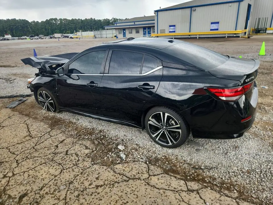 2021 NISSAN SENTRA SR  