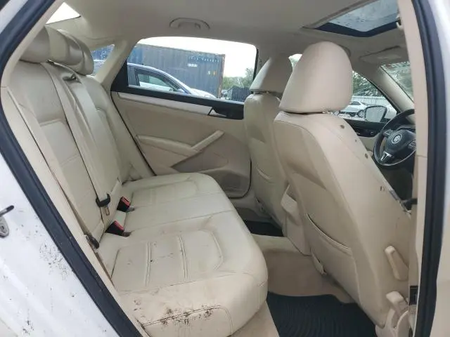 2012 VOLKSWAGEN PASSAT SE  