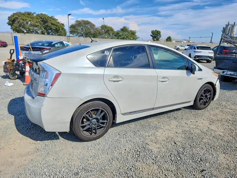2010 TOYOTA PRIUS IV  