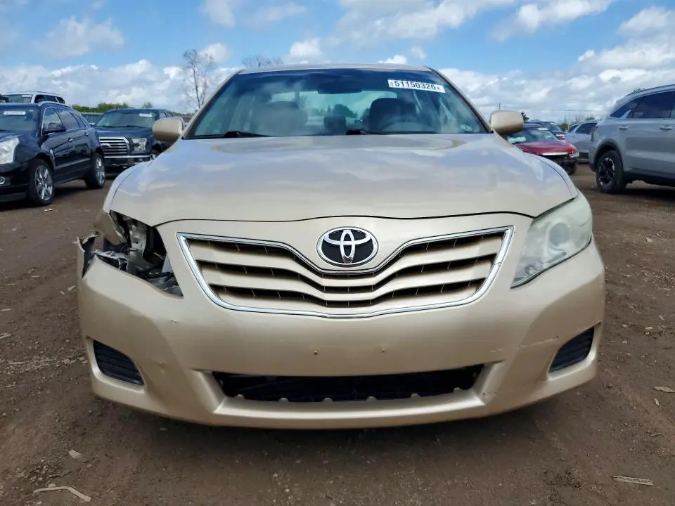 2010 TOYOTA CAMRY LE  