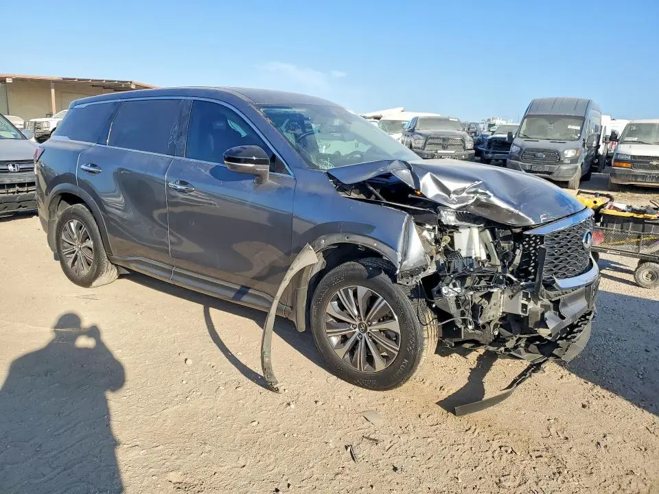 2024 INFINITI QX60 PURE  