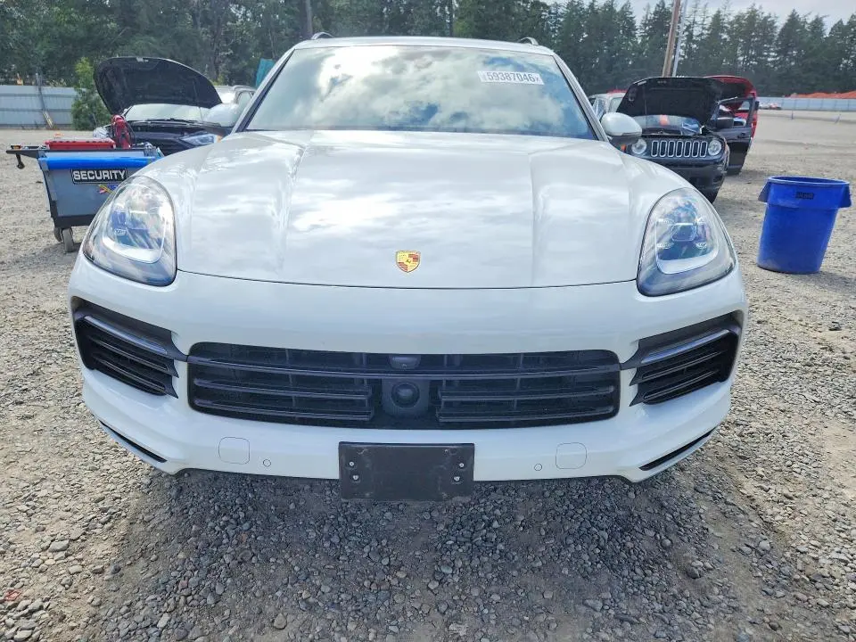 2021 PORSCHE CAYENNE   