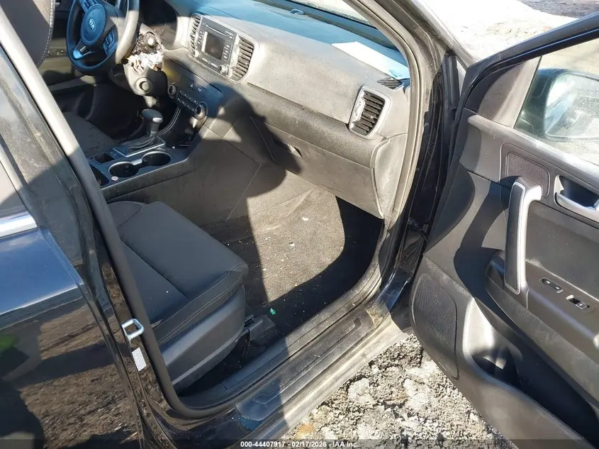 2017 KIA SPORTAGE LX