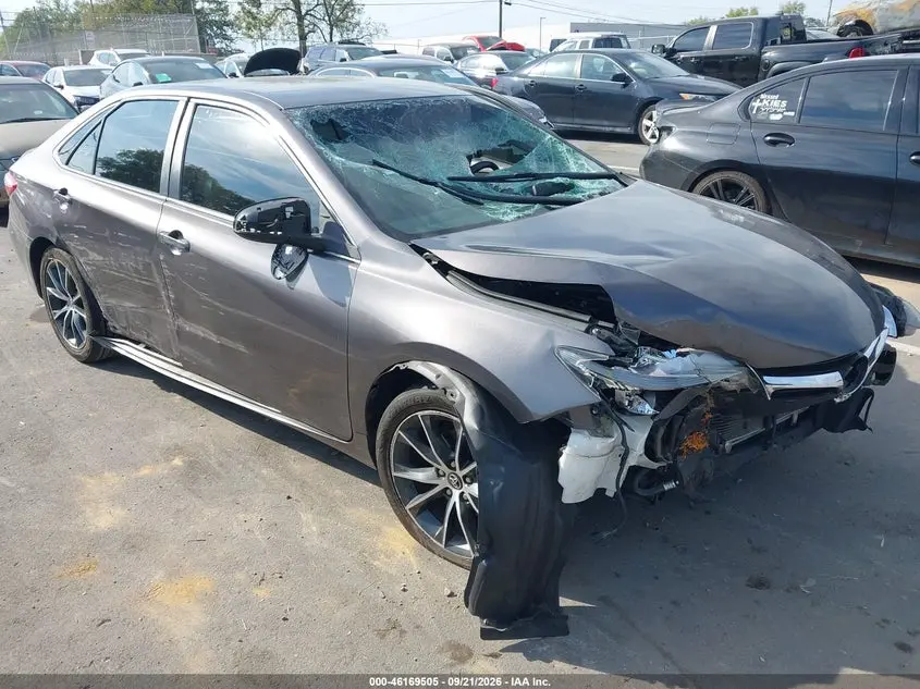 2017 TOYOTA CAMRY XSE