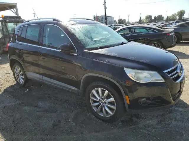 2011 VOLKSWAGEN TIGUAN S