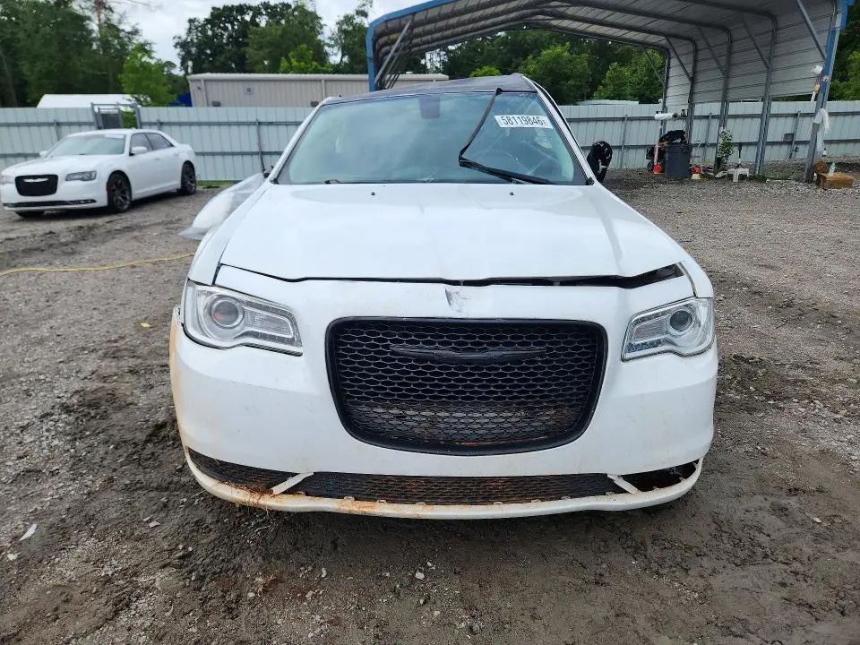 2015 CHRYSLER 300 LIMITED  