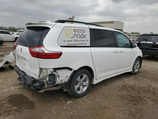 2019 TOYOTA SIENNA LE  