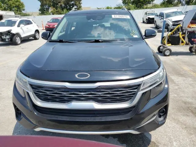 2021 KIA SELTOS S  
